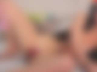 Live cam show with Gigi - Public Brown Hair on Camiplay Live