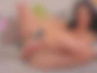Live cam show with Gigi - Green Eyes on Camsoda Late Night
