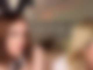 Show en direct avec Adelina and Emily - Bedroom sur Camsoda