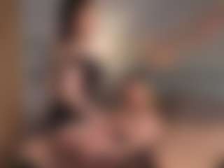 Live cam show with Adelina and Emily - Flashing on AdultVida.com