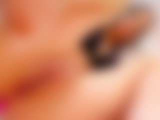 Live cam show with Anyssia - Average on live18s.com
