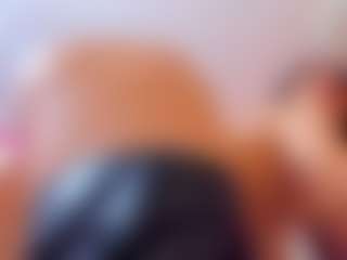 Live cam show with Anyssia - Average on Camsoda