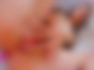 Live cam show with Anyssia - Average on Gym Cam Girls