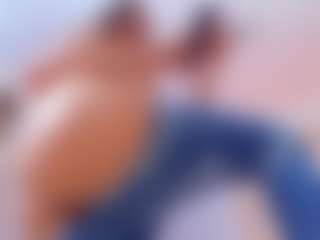 Live cam show with Anyssia - Average on SpankPalCams