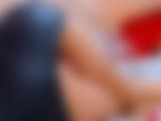Live cam show with Anyssia - Average on Camming Site