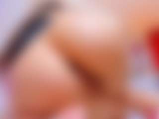Live cam show with Anyssia - Full Nudity on SinfulBabes