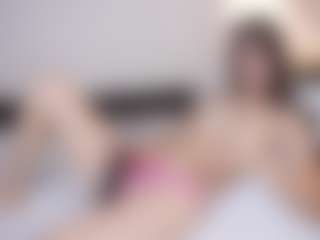 Live cam show with Ellie - Normal on Mixed Magazine Live