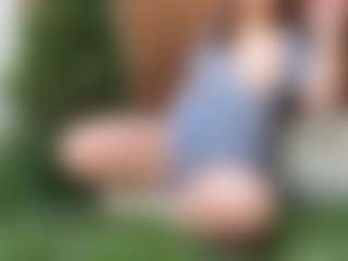 Live cam show with Katrinnams - Facial on Chatstar