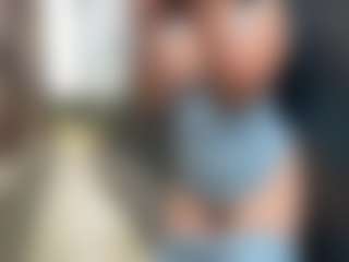 Live cam show with Katrinnams - Facial Piercings on CamClone