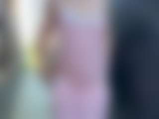 Live cam show with Katrinnams - Candy Skinny on Camsoda