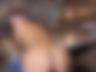 AisHhaFerrari's Live Sex Cam Show