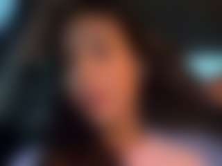 Live cam show with AisHhaFerrari - Brown Eyes Brown Hair on UwU Esports