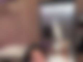 AisHhaFerrari's Live Sex Cam Show