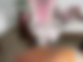 Aishha Ferrari's Live Sex Cam Show