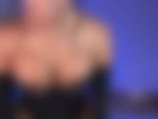 Aishha Ferrari's Live Sex Cam Show