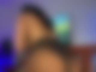 Live cam show with Aishha Ferrari - Skinny on Camsoda