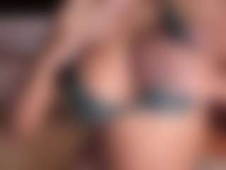 Live cam show with Aishha Ferrari - Facial on hotwifechat.live