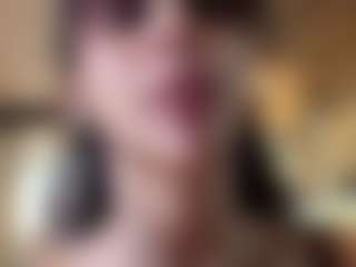 Aishha Ferrari's Live Sex Cam Show
