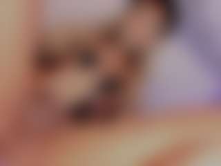 Live cam show with Ariia-janee - Smoking on madthumbs