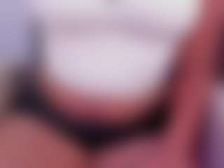Ahlya's Live Sex Cam Show