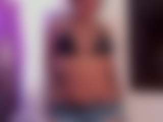 Ahlya's Live Sex Cam Show