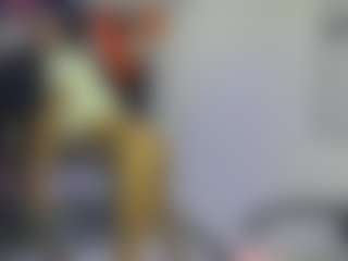 Show live cam dengan Aisha-Rx - Average di Camsoda