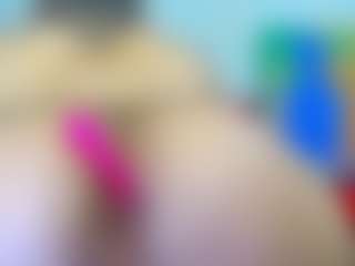 Live cam show with damian77Dam - Colombia on liverealitysex.com