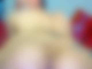 Live cam show with damian77Dam - Brown Eyes on Gym Cam Girls