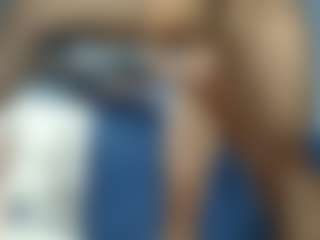 Live cam show with leoandkali - Brown Eyes on Gym Cam Girls