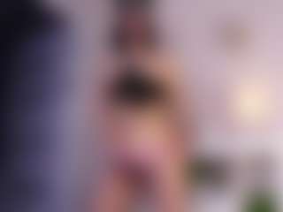 MoireFulford's Live Sex Cam Show