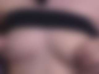 MoireFulford's Live Sex Cam Show