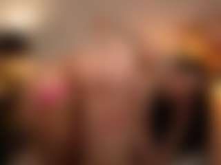 Live cam show with ohhoneykate - Sexwebcam Red Hair on Gym Cam Girls
