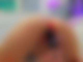 Reina-Cummingss's Live Sex Cam Show