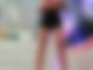 Live cam show with Reina-Cummingss - Green Eyes on Uber Horny