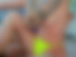 Reina-Cummingss's Live Sex Cam Show
