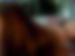 Reina-Cummingss MILF webcam performer live streaming