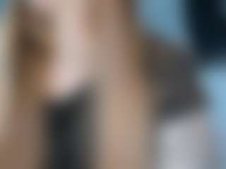 Live cam show with Reina-Cummingss - Smoking on Camsoda