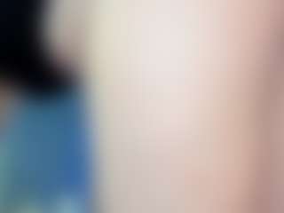 Modelka MILF Reina-Cummingss nadaje na żywo