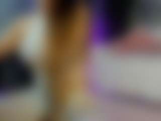Live cam show with Reina-Cummingss - Genital Piercings on Camsoda