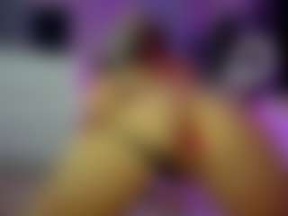 Reina-Cummingss's Live Sex Cam Show