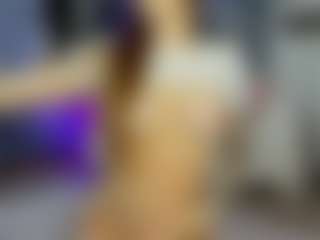 Live cam show with Reina-Cummingss - Smoking on Porn Luv