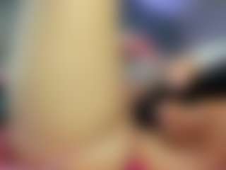 Show de câmera ao vivo com Reina-Cummingss - Genital Piercings no Camsoda