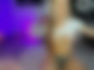 Reina-Cummingss's Live Sex Cam Show