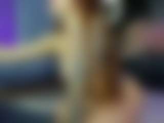 Live cam show with Reina-Cummingss - Green Eyes on Cam Slut