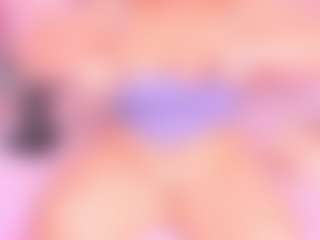 Samanta MILF webcam performer live streaming