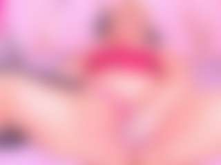 Samanta MILF webcam performer live streaming