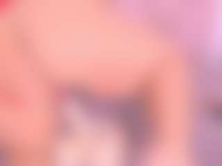 Samanta MILF webcam performer live streaming