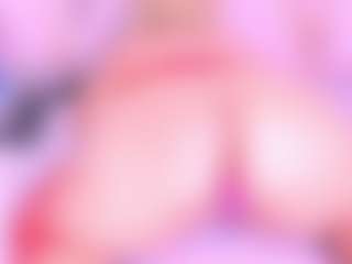 Samanta MILF webcam performer live streaming
