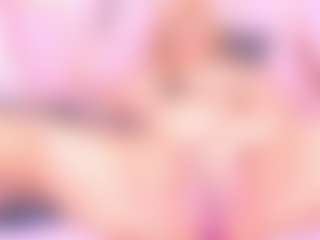 Samanta MILF webcam performer live streaming