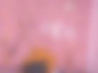 Samanta MILF webcam performer live streaming